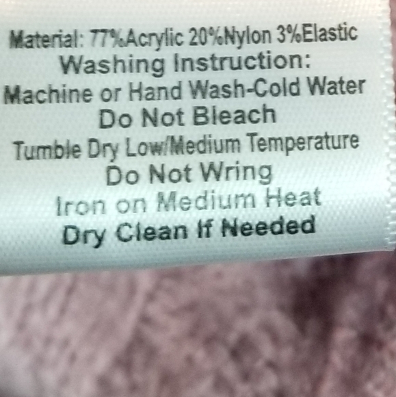 PRICE FIRM LAST ONE NEW Boho Chic Off The Shoulder Sweater - Picture 3 of 3